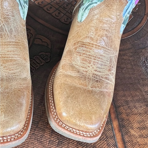 Tin Haul Tan Leather Cowboy Boots with bright floral pattern - Picture 4 of 12